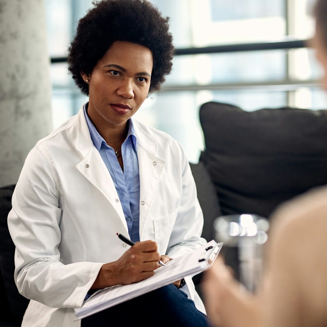 Consultation psychologique avec une psychologue EMDR près de Saint-Louis pour mieux comprendre ses émotions et difficultés personnelles.